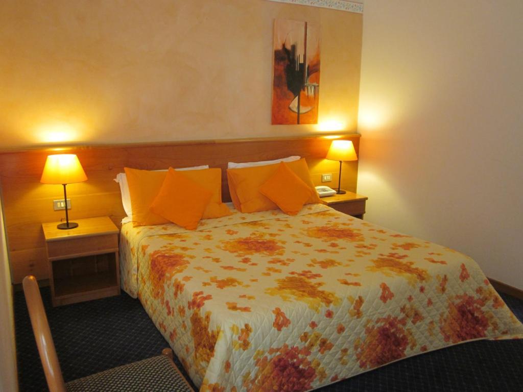 Hotel Marina トッリ・デル・ベーナコ 部屋 写真