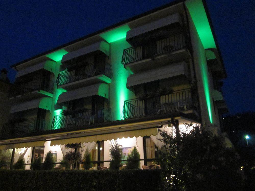 Hotel Marina トッリ・デル・ベーナコ エクステリア 写真