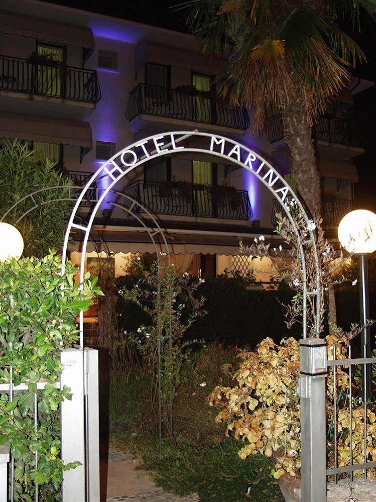 Hotel Marina トッリ・デル・ベーナコ エクステリア 写真